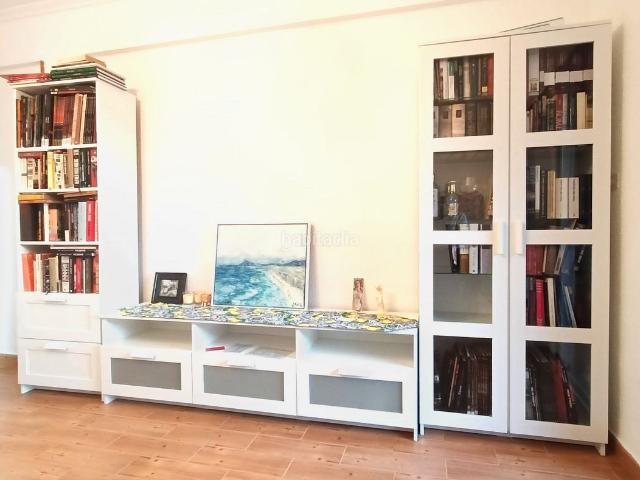 Piso en venta en Santa Pola, Calas Santiago Bernabeu. Descubre este acogedor y exclusivo apartamento de una habitación en Santa Pola, ideal tanto como vivienda habitual, segunda reside. Pisos Santa.
