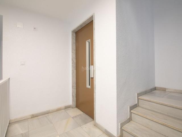 Piso en venta en Santa Pola, Playa Levante. ?¡Tu refugio perfecto junto al mar en Santa Pola! ?. Pisos Santa.