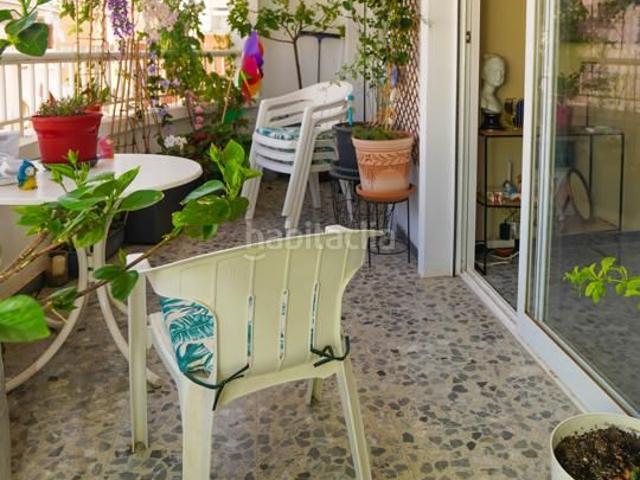Piso en venta en Santa Pola, Centro. Amplio piso en el centro con parking y trastero cerca de la playa. Pisos Santa.