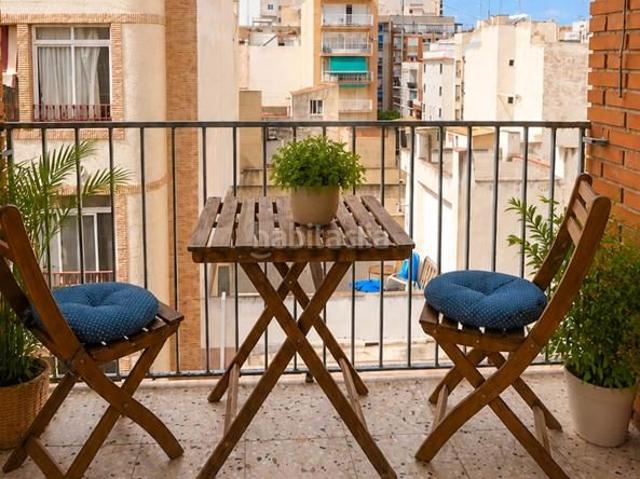 Piso en venta en Santa Pola, Centro. Apartamento céntrico a 3 minutos de la playa de Levante. Pisos Santa.