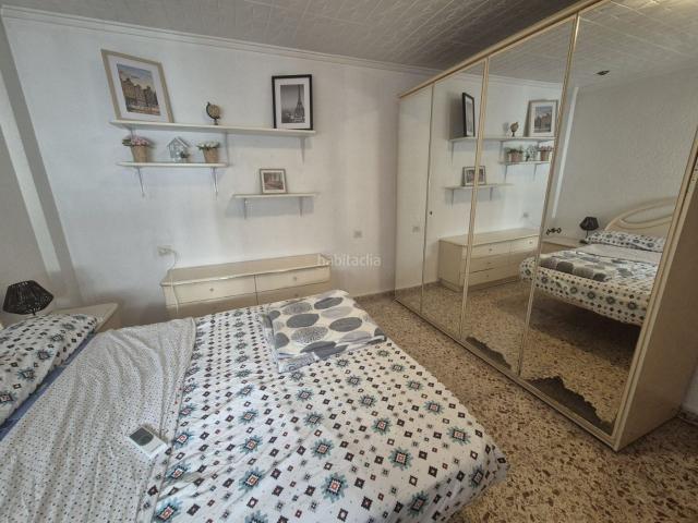 Piso en venta en Santa Pola, Centro. Hay viviendas que destacan por lo que son y otras por todo lo que pueden llegar a ser. Esta es una de ellas.Ubicada en una de las. Pisos Santa.