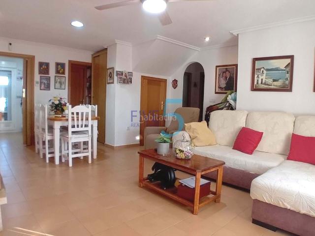 Piso en venta en Santa Pola, Gran Playa. Apartamento exclusivo en la planta baja en un complejo residencial privado con piscina en el Puerto de Santa PolaUna oportunidad ú. Pisos Santa.