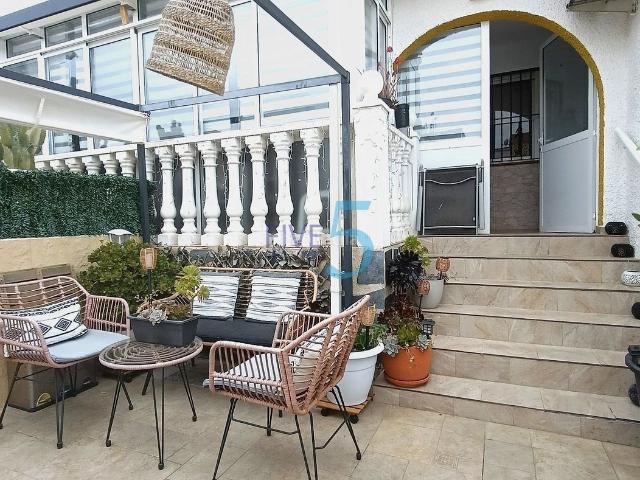 Piso en venta en Santa Pola, Monte y Mar. Exclusiva vivienda para familias que buscan amplitud, diseño y calidad de vida. Un hogar único, pensado para disfrutar cada espaci. Pisos Santa.