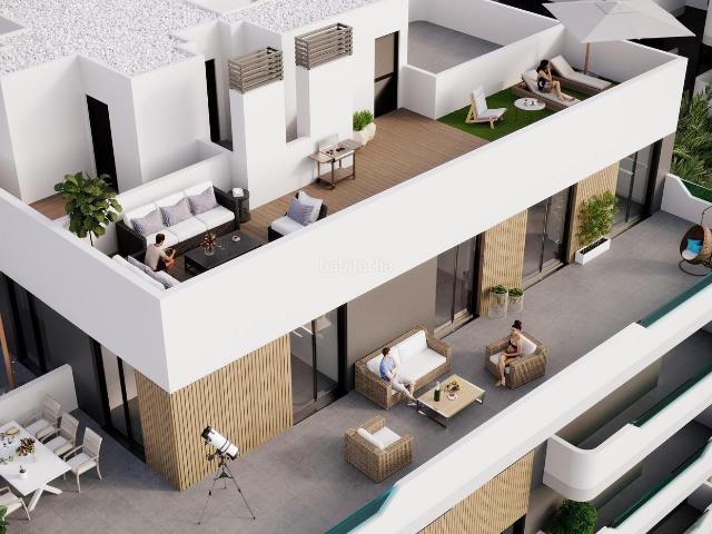 Piso en venta en Santa Pola, Noroeste. Exclusivo apartamento en residencial con piscina, gimnasio y zonas comunes en Santa Pola. Pisos Santa.