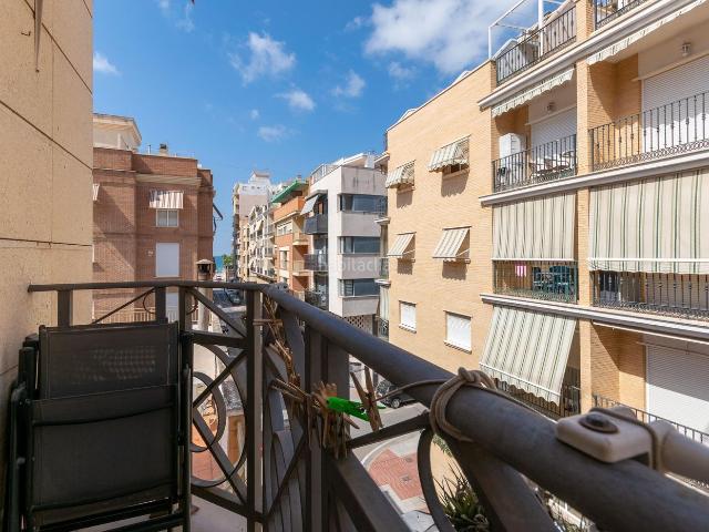 Piso en venta en Santa Pola, Playa Levante. La casa de tus sueños en la playa. Pisos Santa.