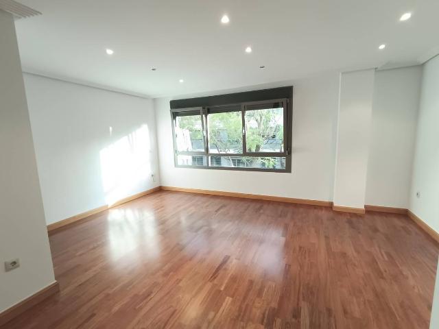 Piso en Venta en Santa Rosa Valdeolleros