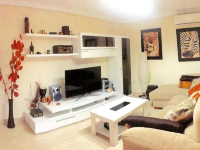Piso en Venta en Santa Rosa Valdeolleros