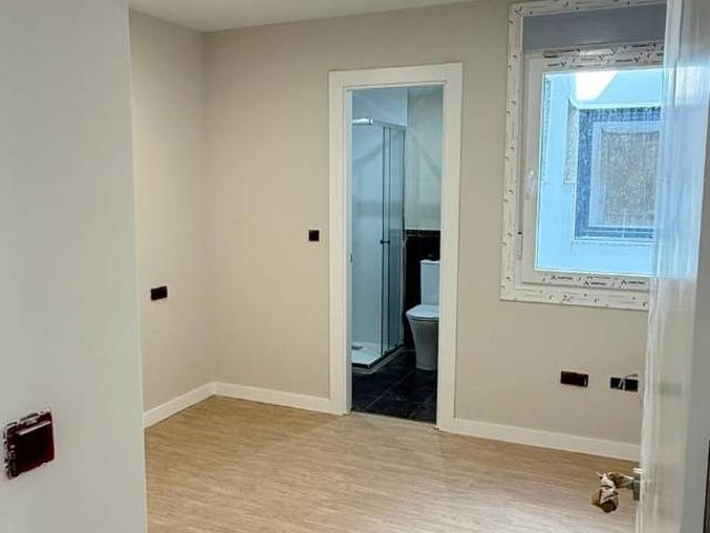 Piso en Venta en Santa Uxía de Ribeira