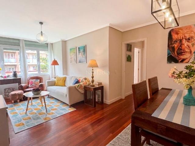 Piso en venta en Santander, Valdenoja. Tu nuevo hogar en Valdenoja! Piso reformado, listo para entrar a vivir, con garaje y urbanización con pádel. Pisos.