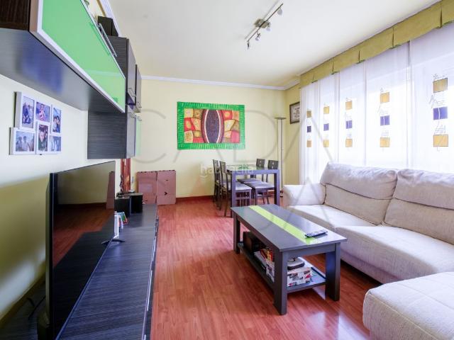 Piso en venta en Santander, Alisal San Román. Piso de 3 habitaciones en Santander. Pisos.