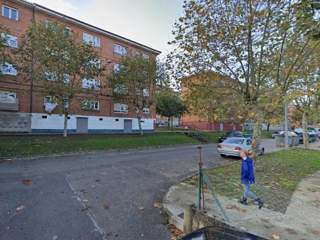 Piso en venta en Santander, Alisal San Román. Piso en Santander. Activo inmobiliario SIN POSESIÓN, NO SE PUEDE VISITAR. Pisos.