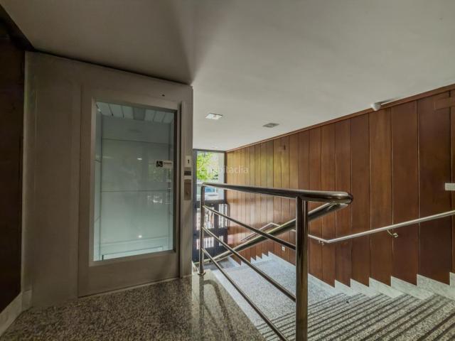 Piso en venta en Santander, Castilla Hermida. AMPLIO PISO REFORMADO DE 3 HABITACIONES JUNTO AL CENTRO BOTÍN. Pisos.