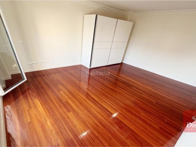 Piso en venta en Santander, Monte. Piso con garaje y trastero en La Pereda. Pisos.