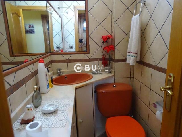 Piso en venta en Santiago de Compostela, Castiñeiriño Cruceiro de Sar. SE VENDE PISO DE 231 METROS CUADRADOS EN EL CASTIÑEIRIÑO. Pisos Santiago de.