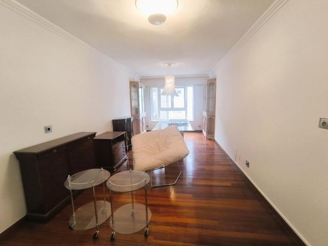 Piso en venta en Santiago de Compostela, Ensanche Sar. PISO CENTRICO EN SANTIAGO. Pisos Santiago de.