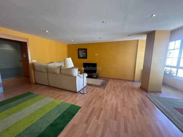 Piso en venta en Santiago de Compostela, Ensanche Sar. Piso en venta en San Pedro de Mezonzo Plaza Roja. Pisos Santiago de.
