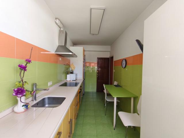 Piso en venta en Santiago de Compostela, Ensanche Sar. Pisos Santiago de.
