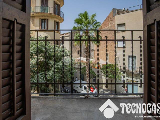 Piso en Venta en Sants