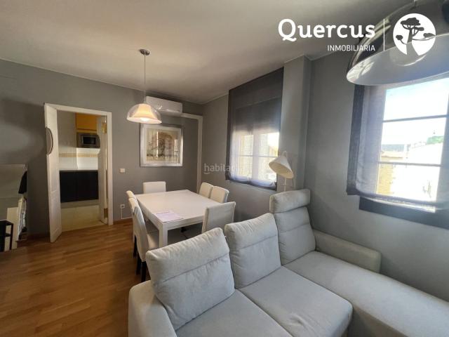 Piso en venta en Segovia, Centro. Descubra esta joya arquitectónica en pleno corazón de Segovia, en la prestigiosa zona de José Zorrilla! Este exclusivo piso de 88. Pisos.