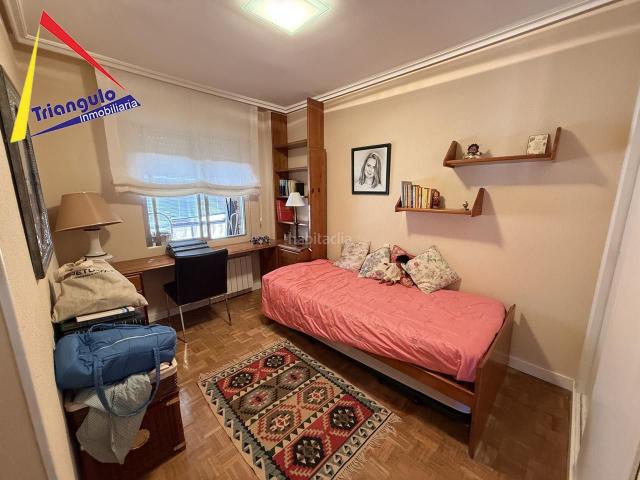 Piso en venta en Segovia, Centro. Piso exterior de 4 dormitorios con 3 terrazas. Pisos.
