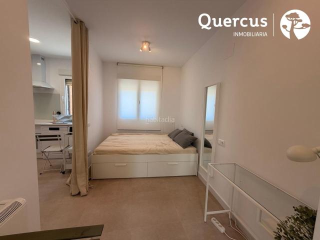 Piso en venta en Segovia, Centro. QUERCUS INMOBILIARIA, te ofrece apartamento íntegramente reformado, en el barrio del salvador.Tiene una superficie construida de 5. Pisos.