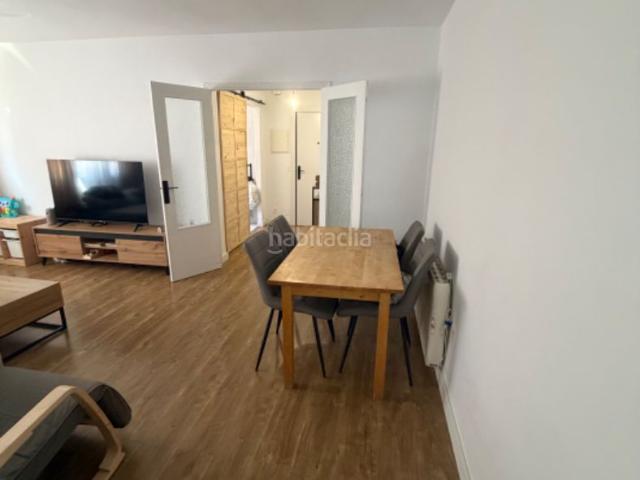 Piso en venta en Segovia, El Carmen. Piso de tres dormitorios recién reformado en venta en el Barrio de El Carmen. Pisos.