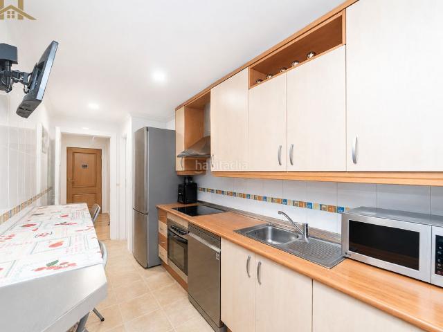 Piso en venta en Seseña, El Quiñón. EN VENTA: ESPECTACULAR PISO EN URBANIZACIÓN PRIVADA CON PISCINA COMUNITARIA EN EL QUIÑÓN SESEÑA. Pisos.