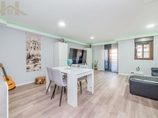 Piso en venta en Seseña, El Quiñón. EN VENTA: MAGNÍFICO PISO CON TERRAZA, PATIO Y PISCINA EN EL QUIÑÓN SESEÑA. Pisos.