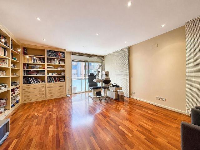 Piso en venta en Seu d´Urgell, la, de 90 m² 3 habitaciones por 293.000