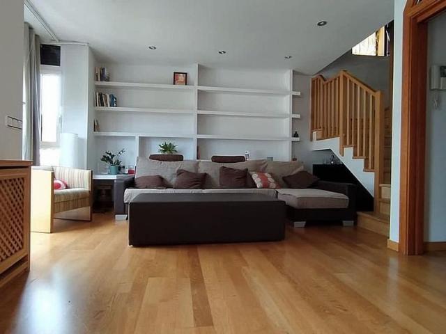 Piso en venta en Seu d´Urgell, la, de 100 m² 3 habitaciones por 300.000