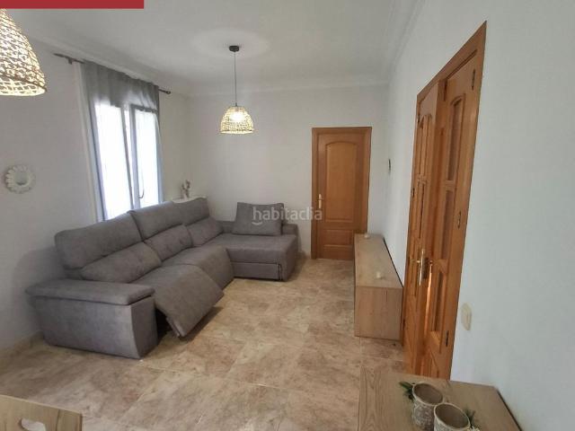 Piso en venta en Seu d´Urgell La. Piso exterior de 3 hab. amueblado, con trastero y cerca del Instituto. Pisos Seu d´Urgell.