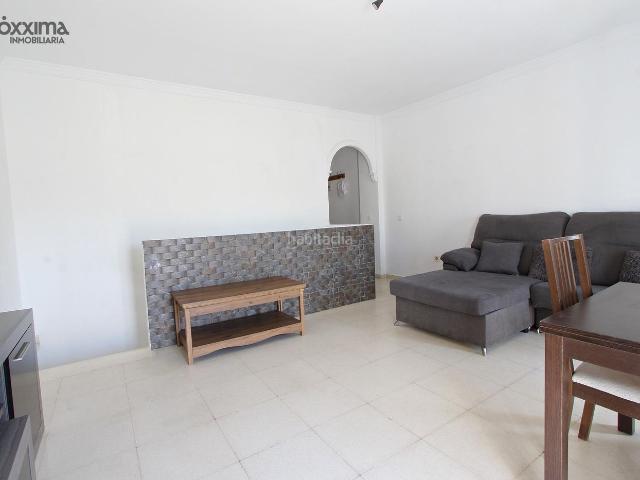 Piso en venta en Sevilla, Colores Entreparques. Singular vivienda de RENTA LIBRE!. Pisos.