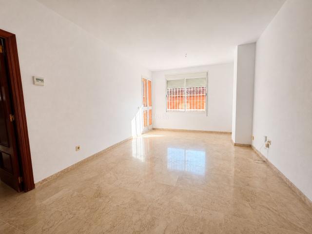 Piso en venta en Sevilla, Colores Entreparques. PISO EN AVENIDA DE LAS CIENCIAS. Pisos.