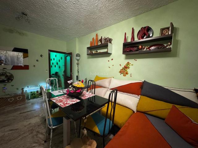 Piso en venta en Sevilla, Colores Entreparques. Pisos.
