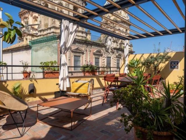 Piso en venta en Sevilla, Calle San Luis, 41003