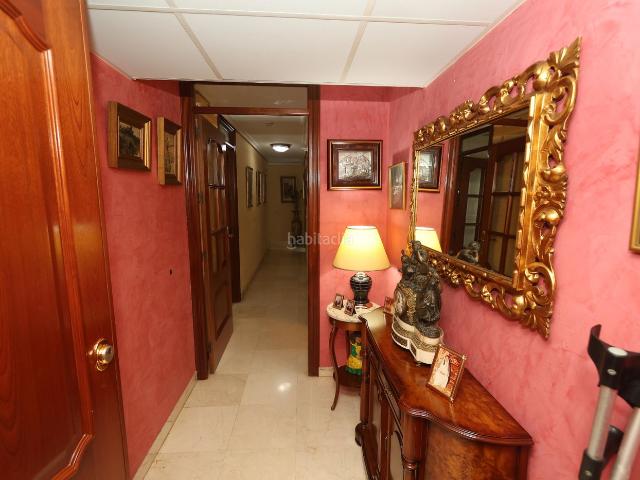 Piso en venta en Sevilla, Cruz Roja. NUDA PROPIEDAD en venta en Calle León XIII. Pisos.