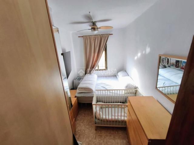 Piso en venta en Sevilla, Cruz Roja. Piso en venta en Sevilla. Pisos.