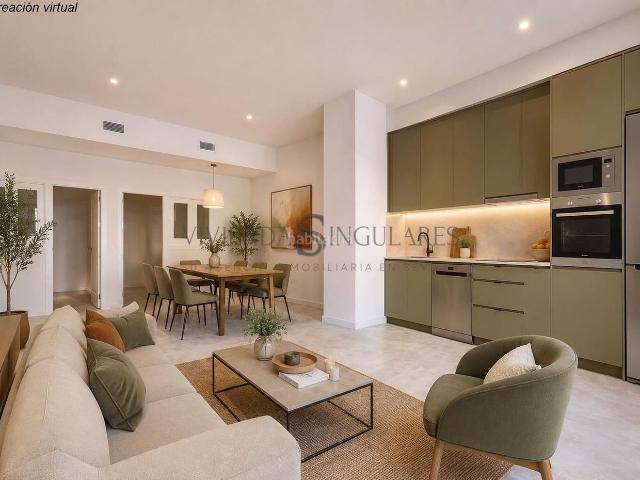 Piso en venta en Sevilla, Cruz Roja. Propiedad con escrituras de oficina a estrenar tras reforma, con apariencia de vivienda u oficina y parking en superficie, en Ctra. Pisos.