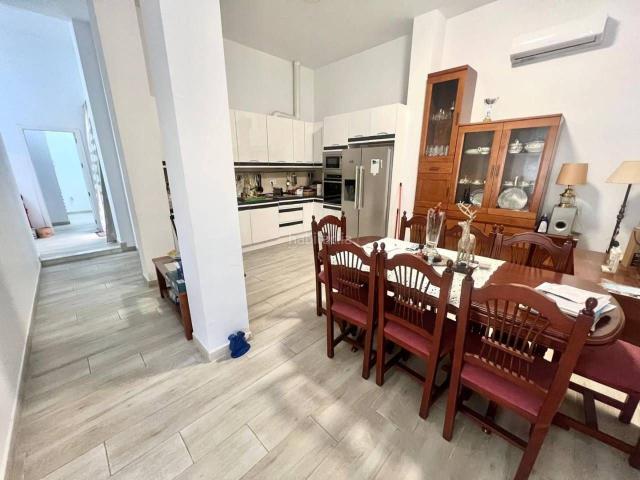 Piso en venta en Sevilla, Doctor Barraquer G. Renfe Policlínico. Pisos.
