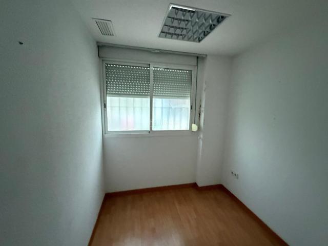 Piso en venta en Sevilla, Encarnación Regina. Venta de Piso en Edificio Centro de Villasis Sevilla. Pisos.