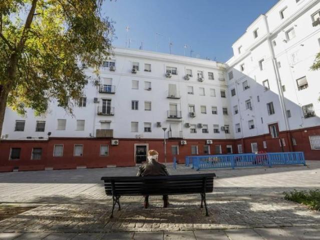 Piso en venta en Sevilla, El Carmen