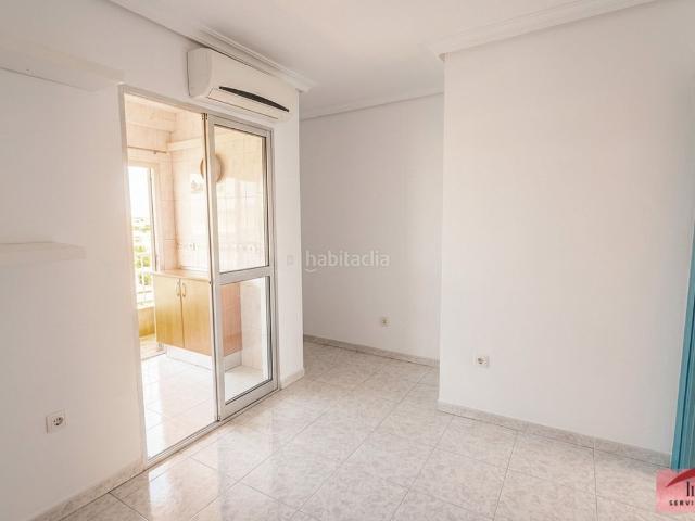 Piso en venta en Sevilla, El Cerro. Pisos.