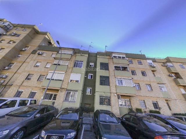 Piso en venta en Sevilla, El Torrejón El Cerezo. Inmueble en Sevilla. Pisos.