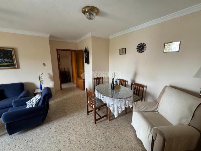 Piso en venta en Sevilla, El Torrejón El Cerezo. Piso en venta en Sevilla. Pisos.