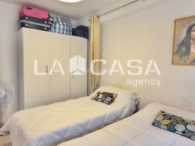 Piso en venta en Sevilla, El Torrejón El Cerezo. VIVIENDA CON PATIO!. Pisos.
