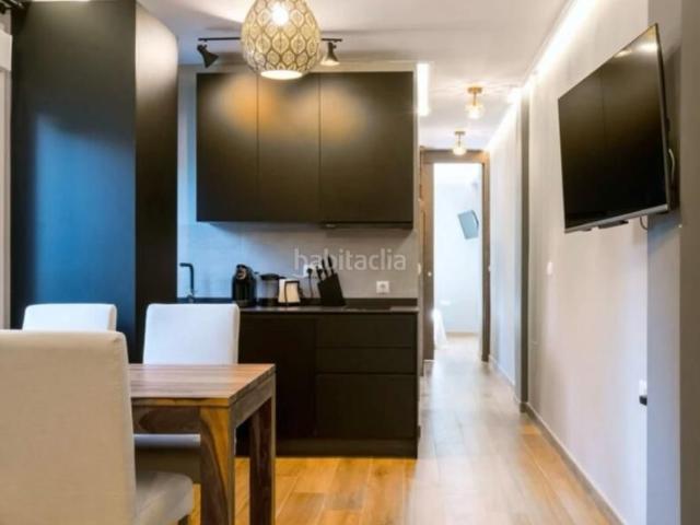 Piso en venta en Sevilla, El Tardón El Carmen. pisos dividido en 2 apartamentos independientes, Triana. Pisos.