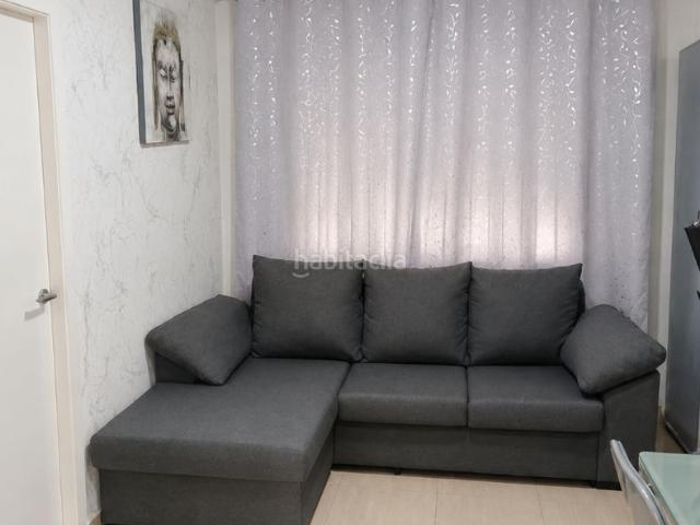 Piso en venta en Sevilla, Los Pájaros. ¡Oportunidad tanto para vivir como para invertir en Sevilla!. Pisos.