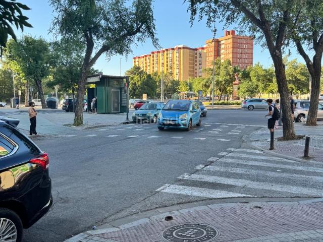 Piso en venta en Sevilla, Los Pájaros. Magnifico piso con vistas al parque Amate. Pisos.