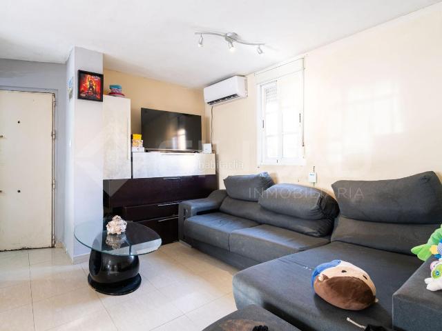 Piso en venta en Sevilla, Los Pájaros. Tu nuevo hogar te está esperando!. Pisos.