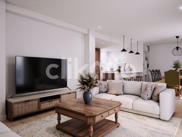 Piso en venta en Sevilla, Los Remedios. Pisos.
